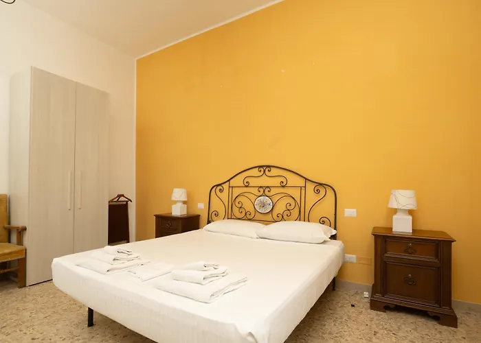 Spacious Oltrarno With Private Garden