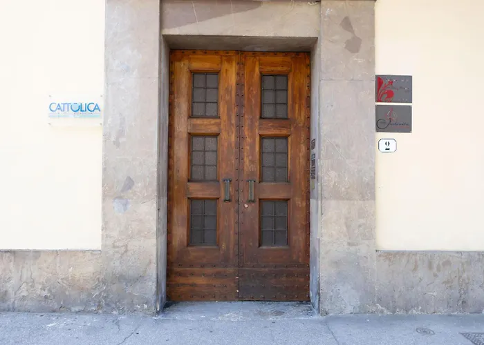 Spacious Oltrarno With Private Garden Florence