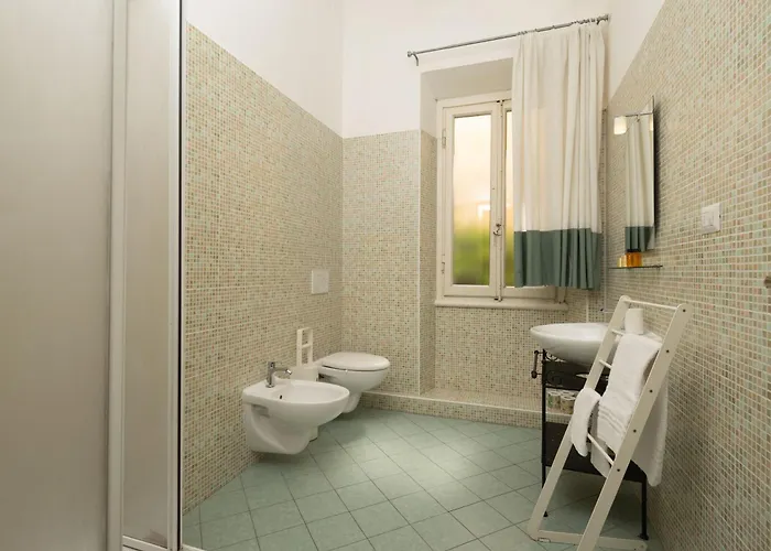 Spacious Oltrarno With Private Garden