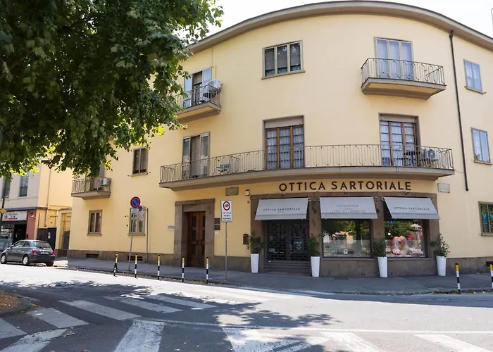 Apartment Spacious Oltrarno With Private Garden Florence