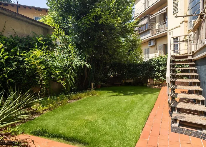 Spacious Oltrarno With Private Garden Florence